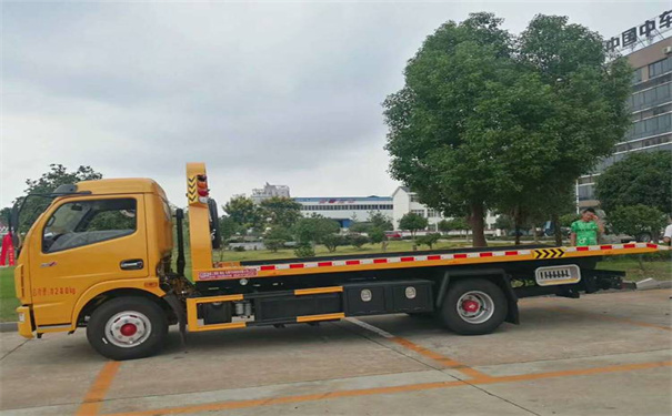 浙江定远24小时拖车救援电话号码，定远道路救援公司怎么收费的